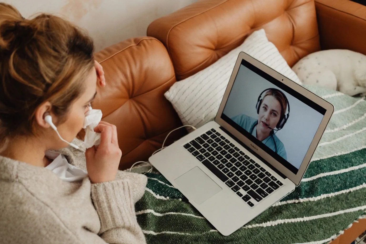 Universal Health Services integra Talkspace en su red asistencial por 835 millones